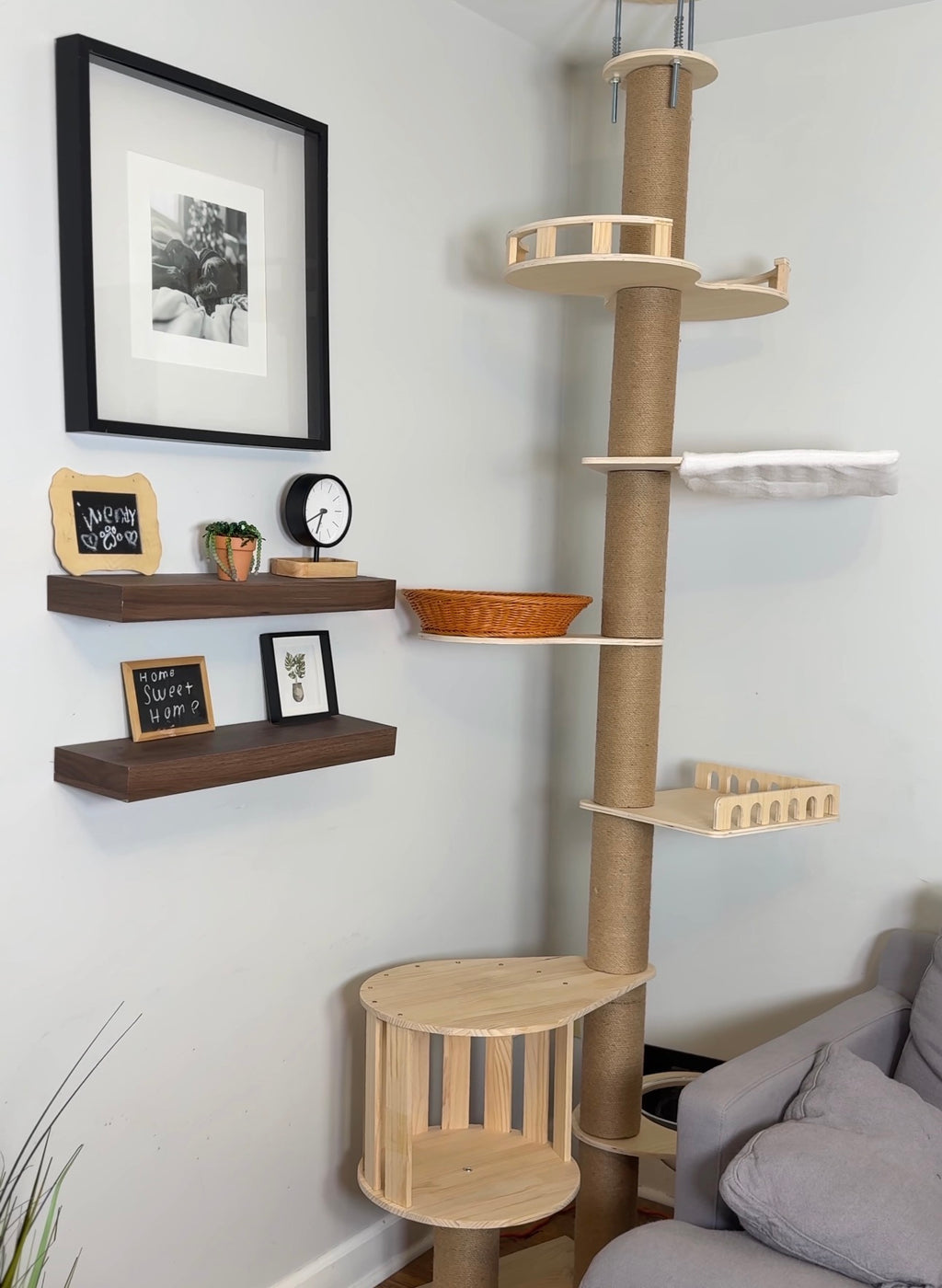 Kitty Kingdom Cat Tree - Premium Model - kittykingdom.ca